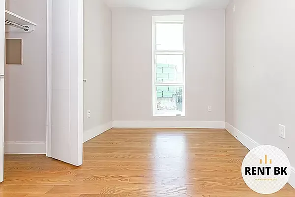 Rented by RENTBK LLC | media 7