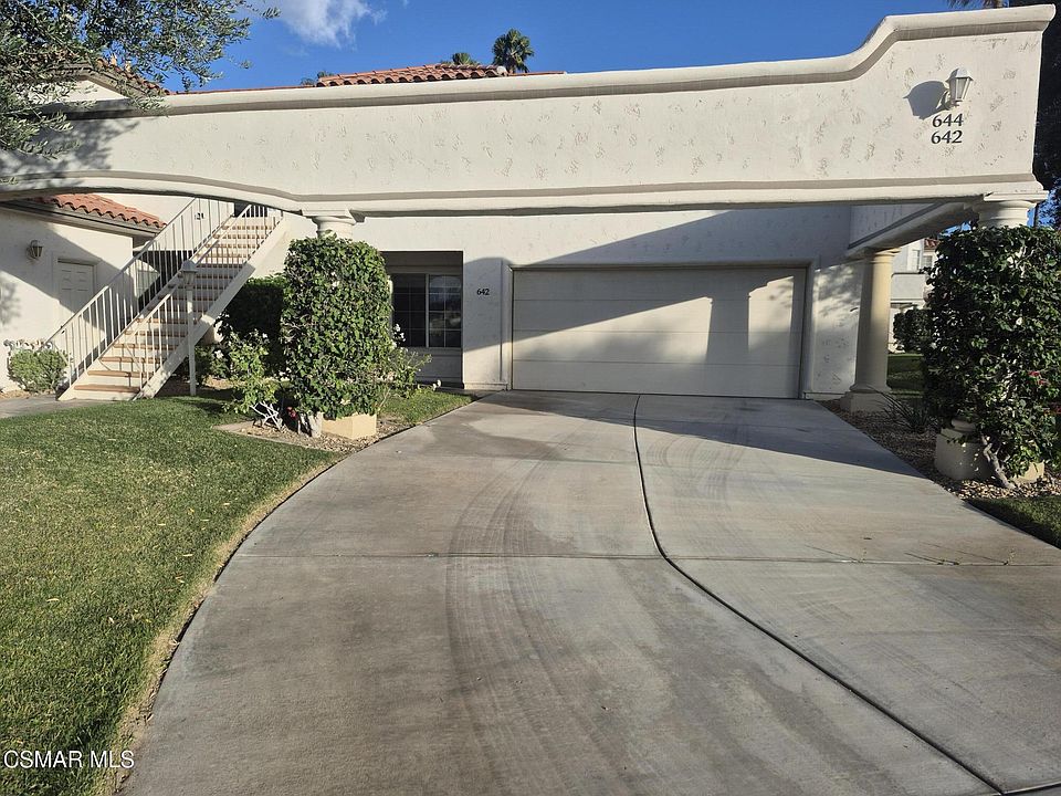 1st image of 642 Vista Lago Cir N
