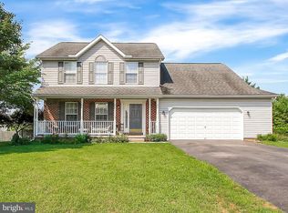 36 Savoir Dr, Hanover, PA 17331