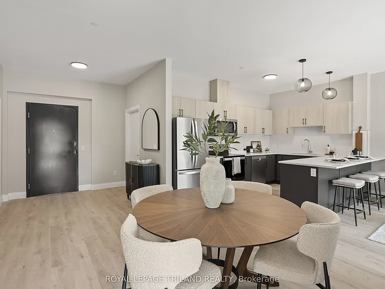33318 Richmond St #208 — Photo 3