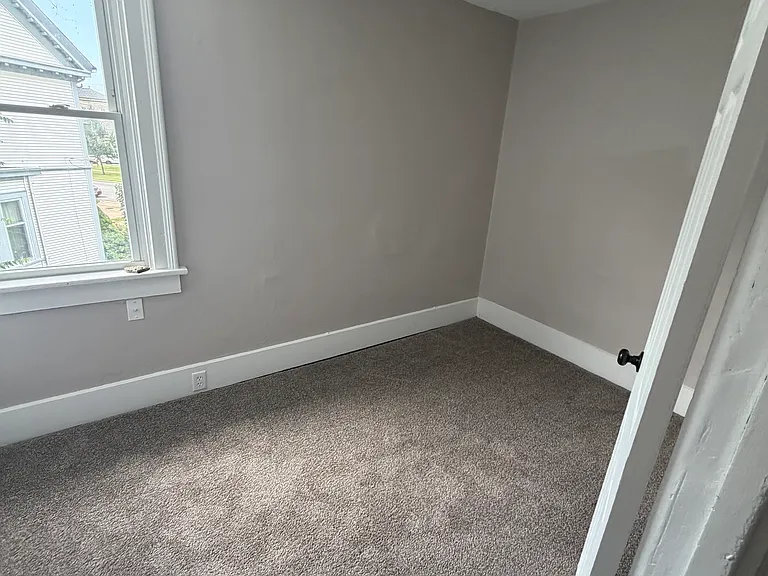423 Hancock St #3 — Photo 12
