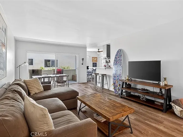 8710 Delgany Ave #8 — Photo 12