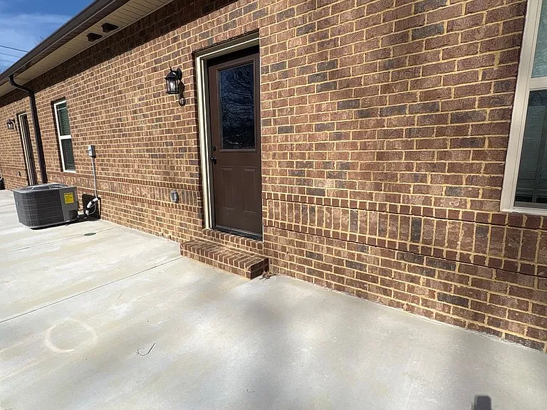 404 Cedar Lane — Photo 23