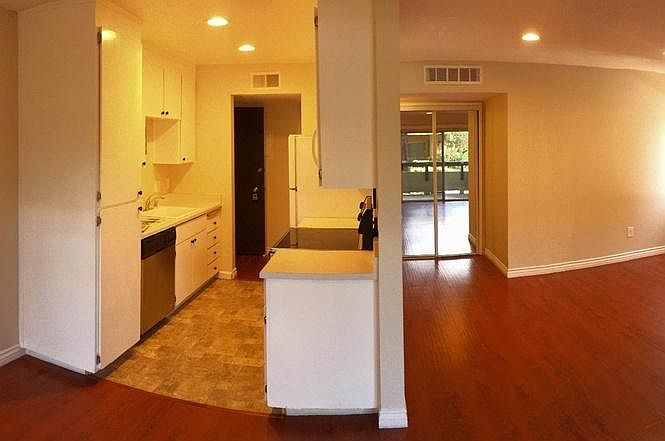 1st image of 305 Tradewinds Dr APT 11