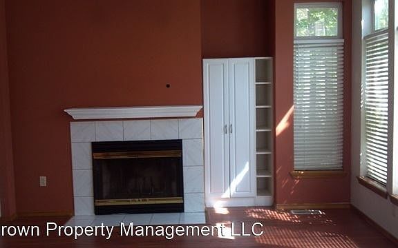 5th image of 68 Bremmer St