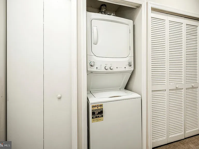 75 Fern Oak Cir #303 — Photo 24