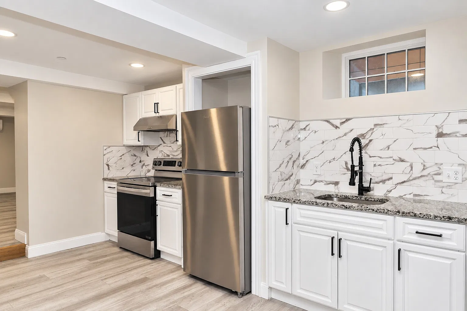 1 bed, 750 sqft, $1,900 — Photo 2