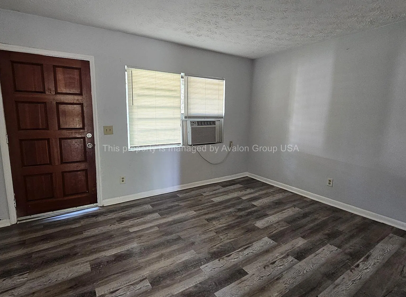 2 bed, 696 sqft, $875 — Photo 3