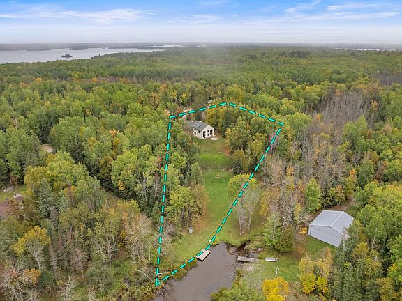 3rd image of 3300 Breezy Point Rd