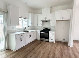 1709 W 12th St, Santa Ana, CA 92703