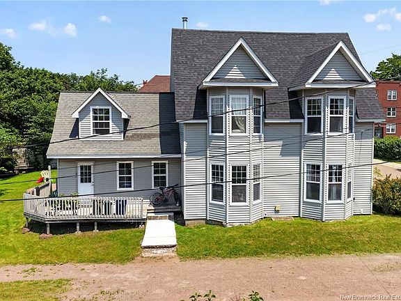 2nd image of 12 A Weldon St #12