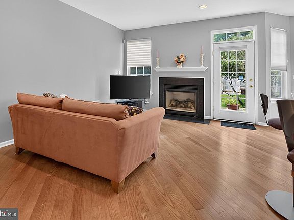 4th image of 311 Lisa Way