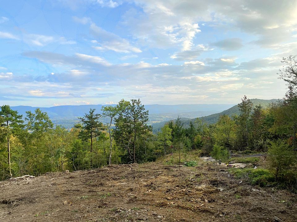 1st image of 104 Sunrise Trl