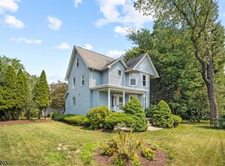 686 Holy Cross Way, Wayne, NJ 07470