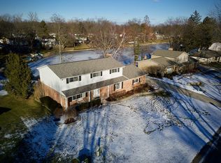 6649 Yarborough Dr, Shelby Township, MI 48316