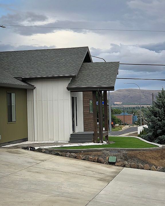 Unit 1 Font Entrance 