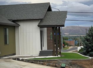 7201 Summitview Ave #1-2, Yakima, WA