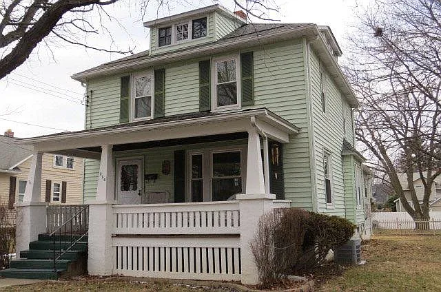 858 Grove St photo 1