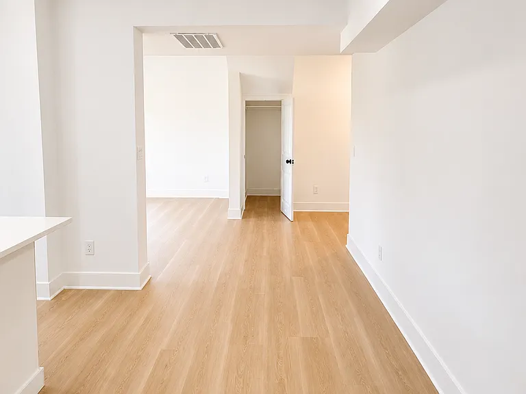 316 S Princeton Ave #316 — Photo 13