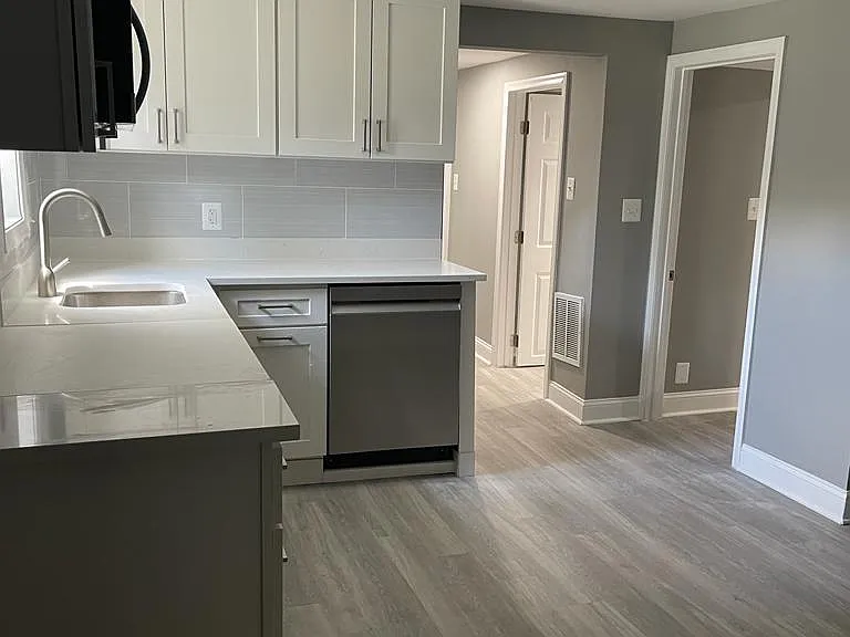 5013 Nantucket Rd — Photo 12