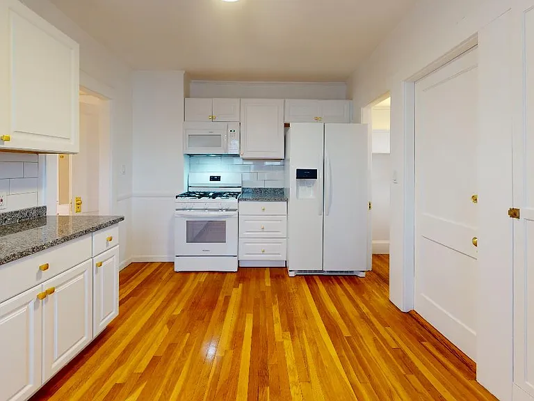 58 Wilbur St #1 — Photo 1