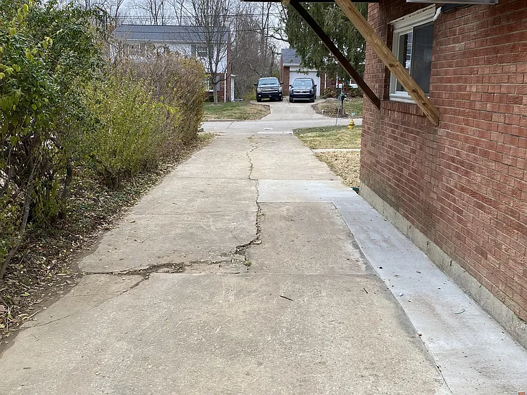 123 Kathleen Dr #2 — Photo 18