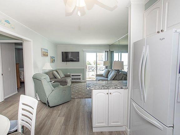 3rd image of 9560 Shore Dr. #2-J