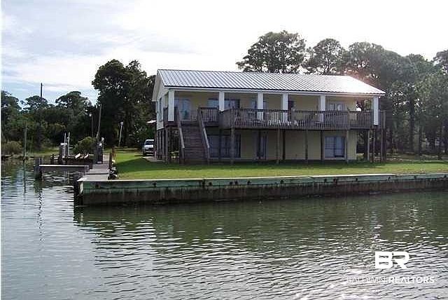 1st image of 411 Carolyn Cir