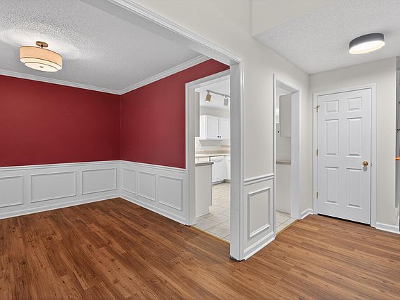 4th image of 112 Crosswood Dr