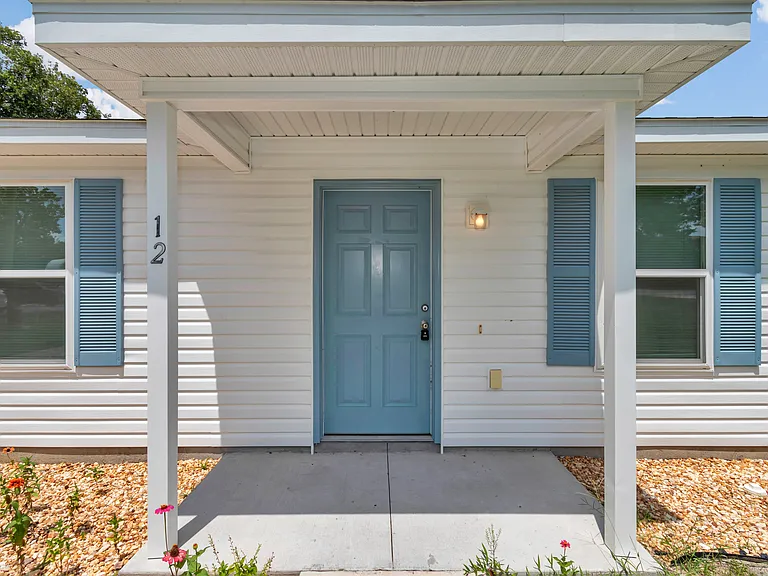 12 Olive Cir — Photo 4