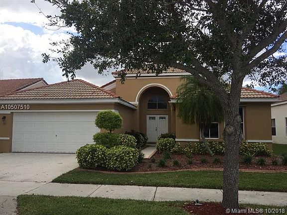 2nd image of 559 Carrington Dr