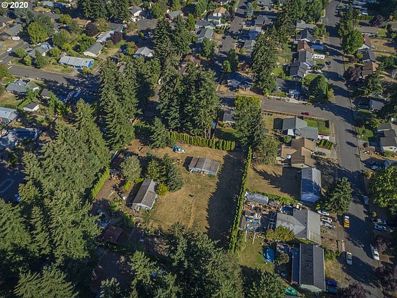 2nd image of 3005 NE 133rd Ct