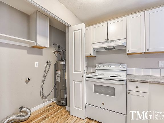 4th image of 11114 NE 48th Cir APT D