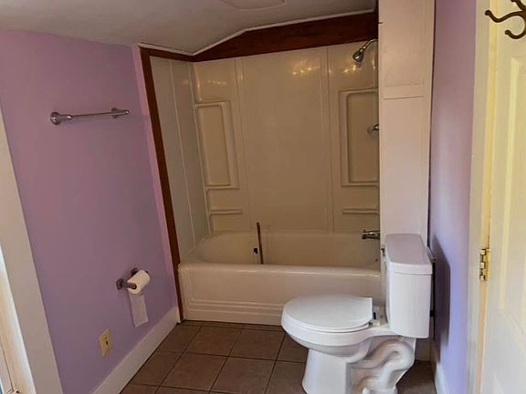 4th image of 12 Nutting Ln #2