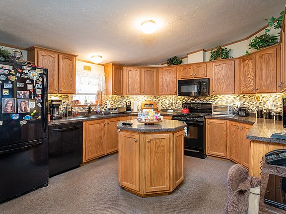 4th image of 74 Angel Dr