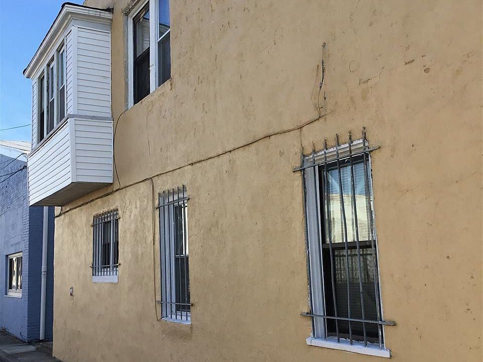 2nd image of 311 N Delaware Ave
