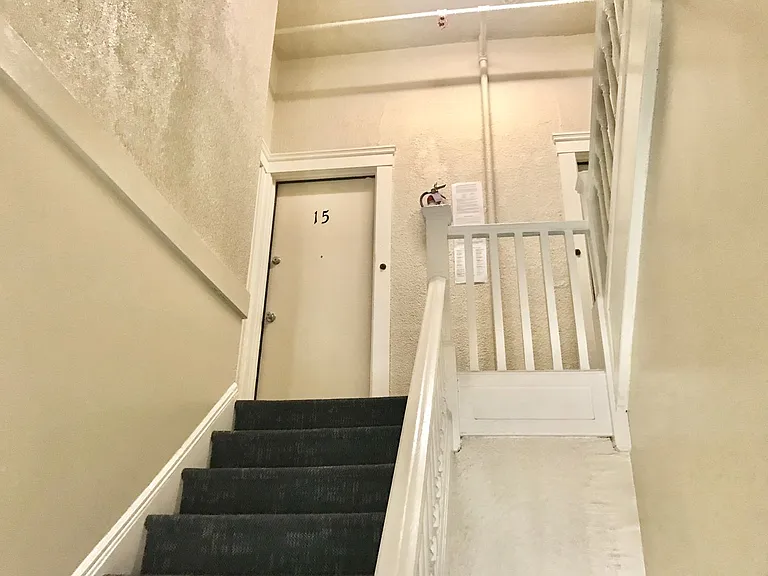 585 Birch St #15 — Photo 2