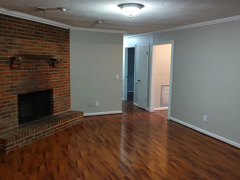 1007 Bluefield Ave SE — Photo 9