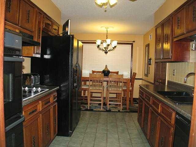 2535 Hawkhurst, Memphis, TN 38119