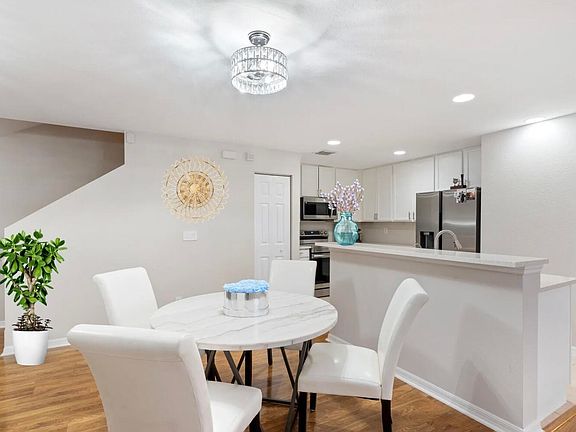 5th image of 16248 Sierra Palms Drive #16248