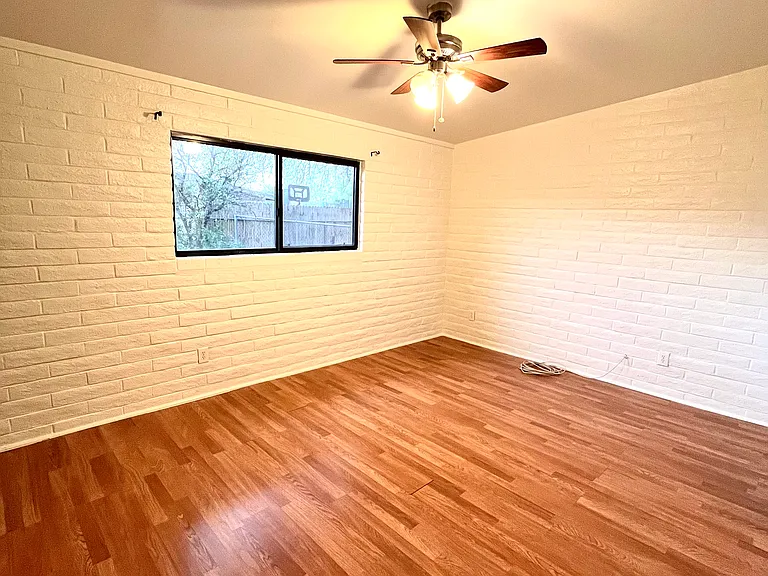 810 E Graybill Dr — Photo 8