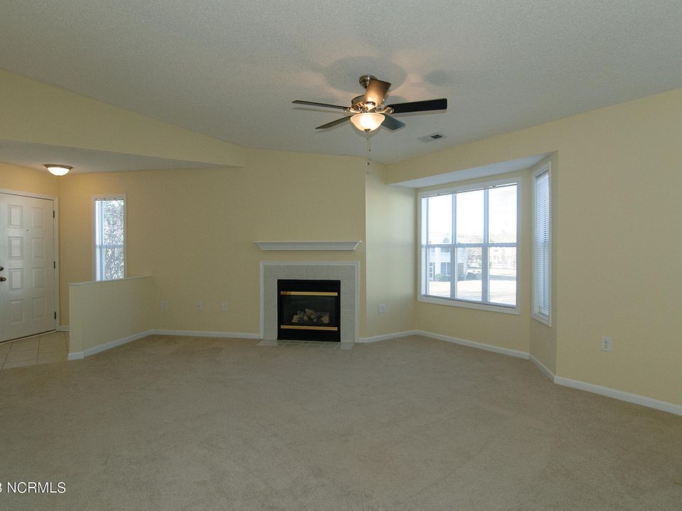 4144 Breezewood Drive Apt 201, Wilmington, NC 28412 MLS 100403341