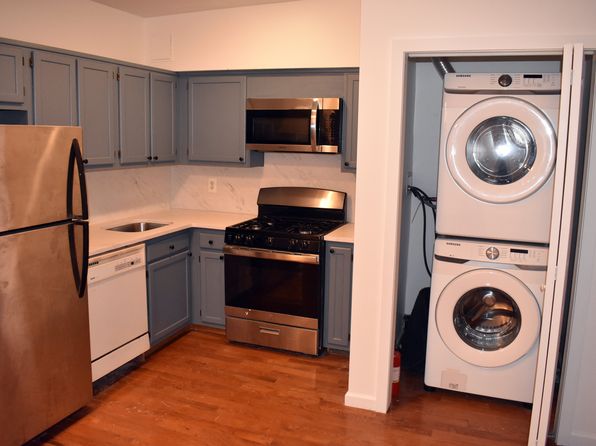 468 Carlton Ave #3