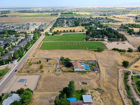 5th image of 23848 Cemetery Rd