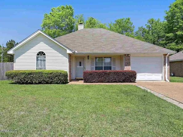 1802 Christine Dr, Jackson, MS 39272