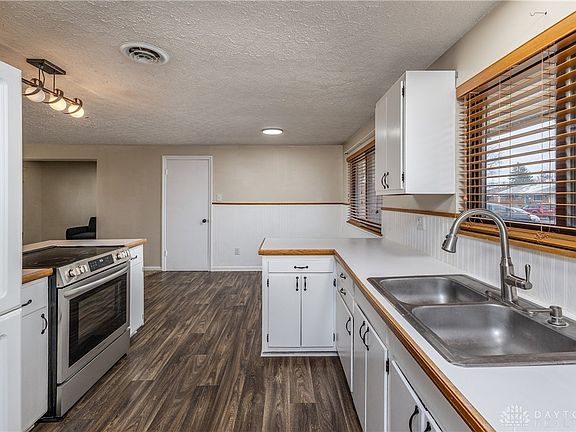 4th image of 5453 Coleraine Dr