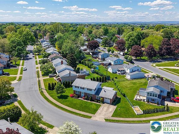 5th image of 1920 Ravenwood Dr