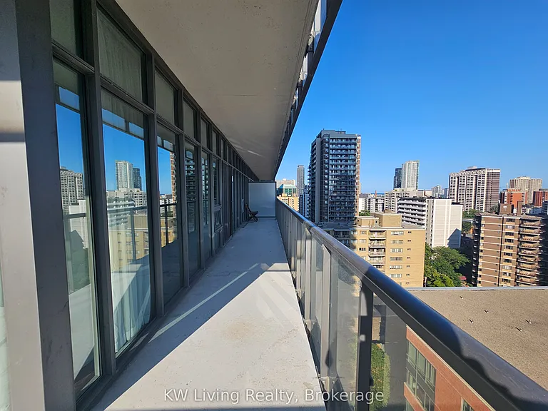 33 Charles St E #1305 — Photo 19