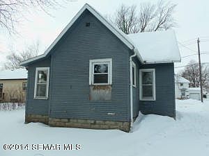 3rd image of 812 Cedar Ave