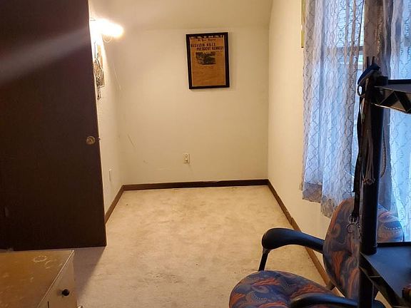 2nd image of 267 Hurley Ave E